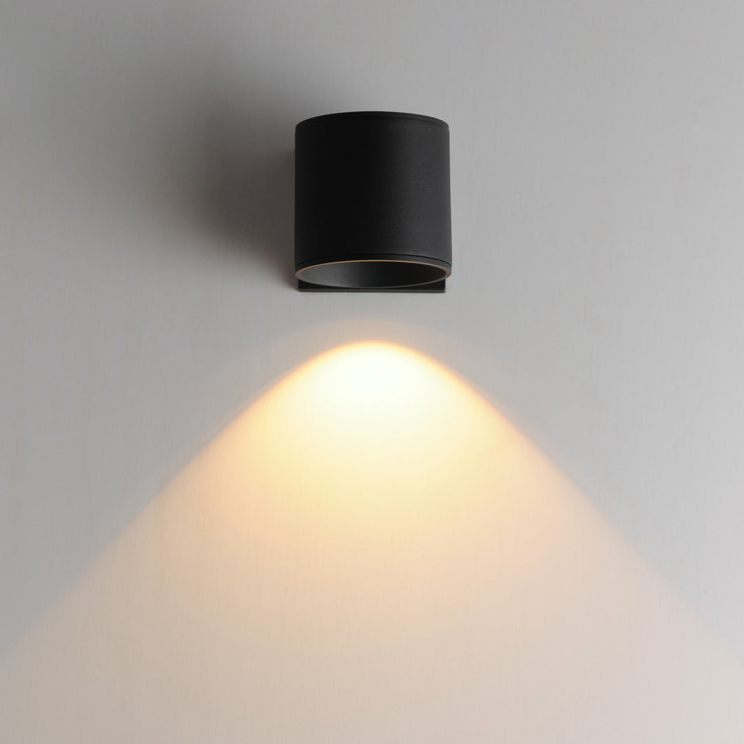 Stout RD 120-277V Indoor/Outdoor Wall Sconce by Studio M Lighting – lifestyle