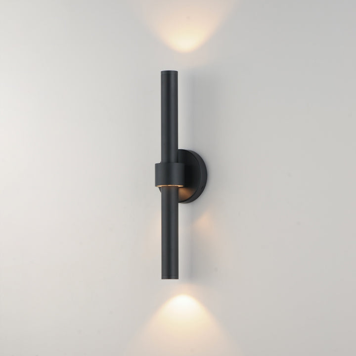 Reveal Outdoor Reveal 20 LED Outdoor Wall Sconce by Studio M Lighting – lifestyle