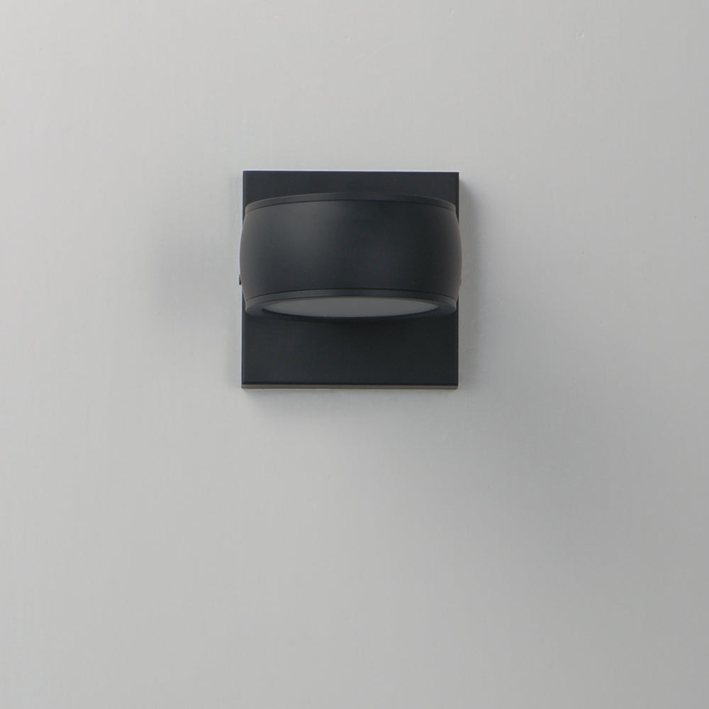 Modular 1-Light LED Outdoor Wall Sconce by Studio M Lighting – lifestyle