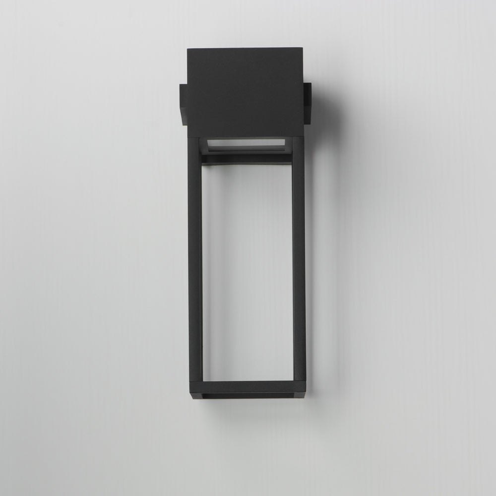 Strand VX 18 Outdoor LED Wall Sconce by Studio M Lighting – lifestyle