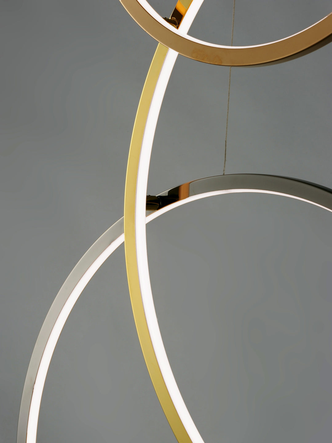 Union LED 5-Light Pendant 250375 by Studio M Lighting – lifestyle