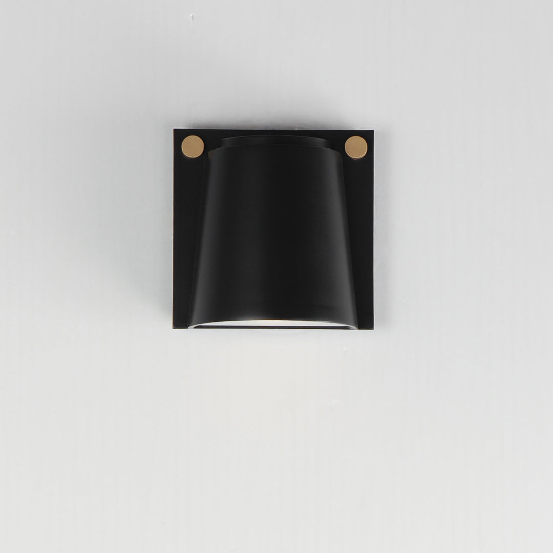 Rivet VX Small LED Outdoor Sconce by Studio M Lighting – lifestyle