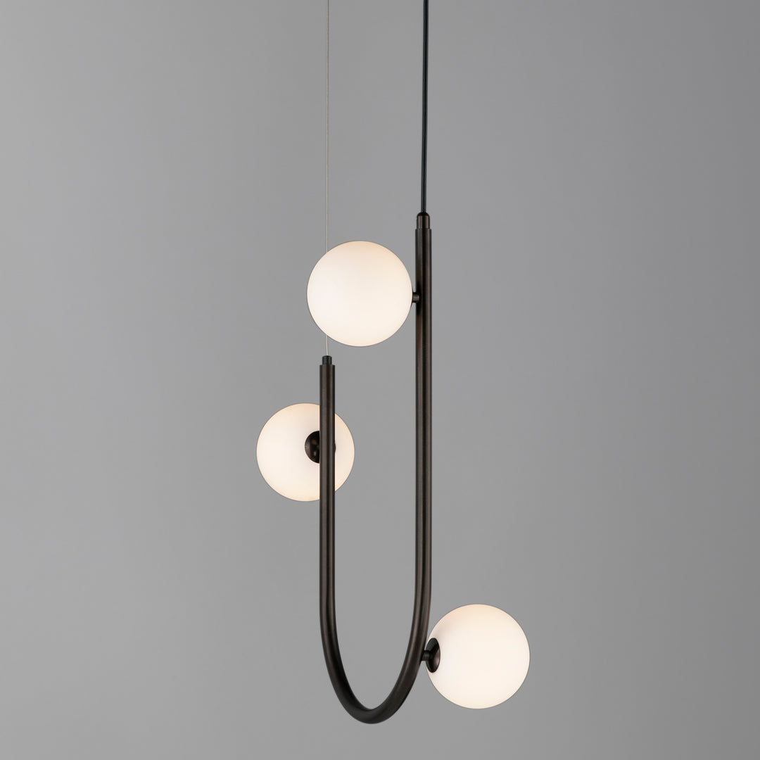 Contour 3-Light Cord Hung Pendant by Studio M Lighting – lifestyle