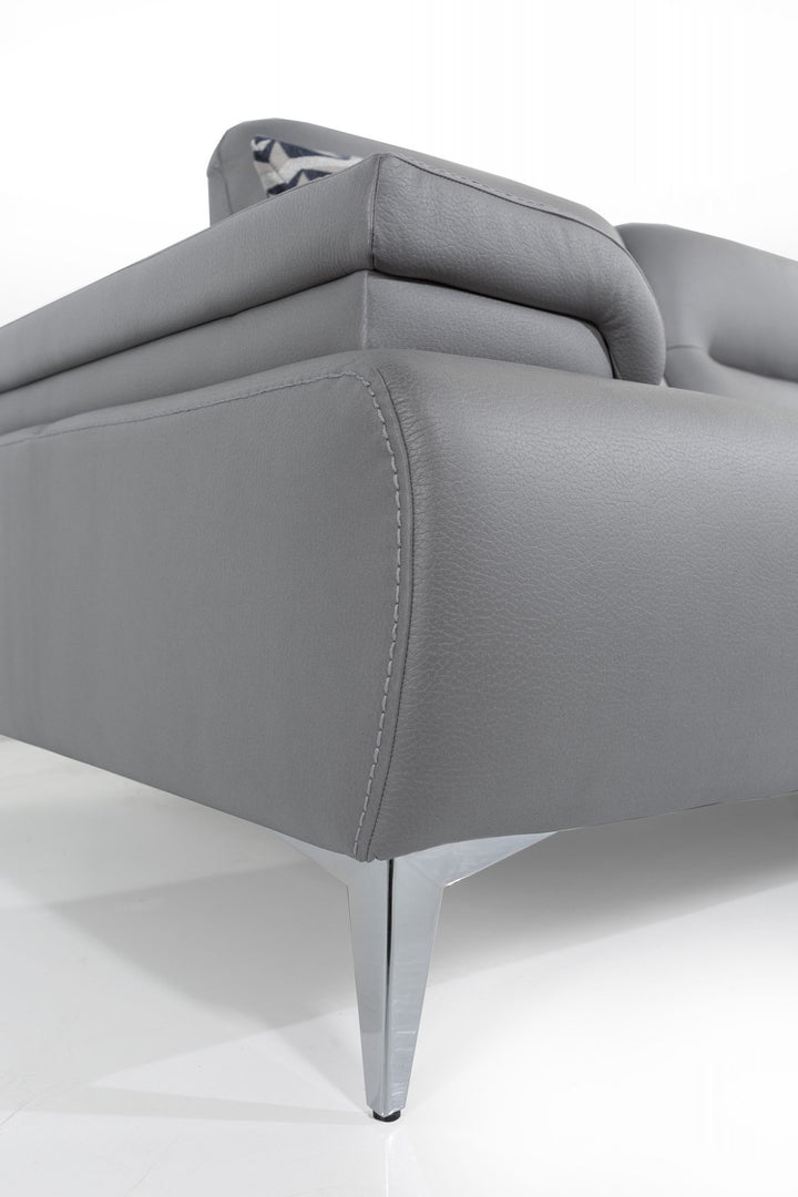 Ruslan Sectional by Whiteline Modern Living – lifestyle