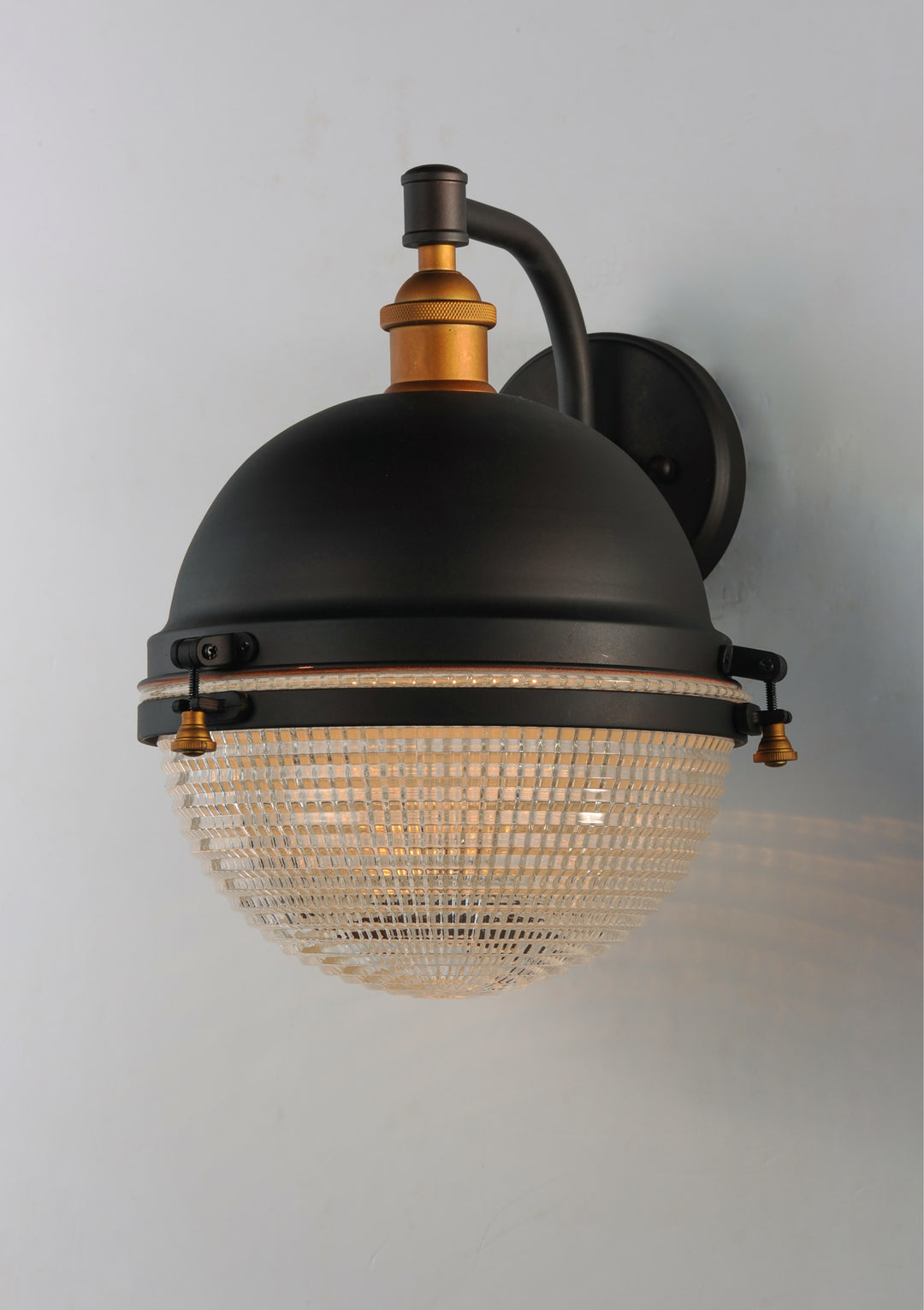Portside Outdoor Wall Sconce by Studio M Lighting – lifestyle