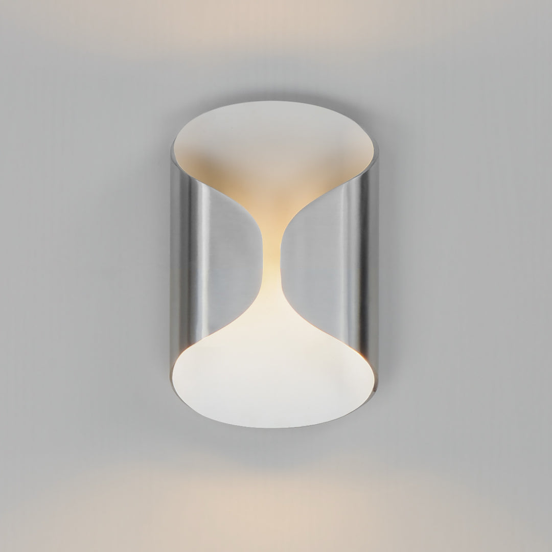 Folio 10" LED Outdoor Wall Lamp by Studio M Lighting – lifestyle