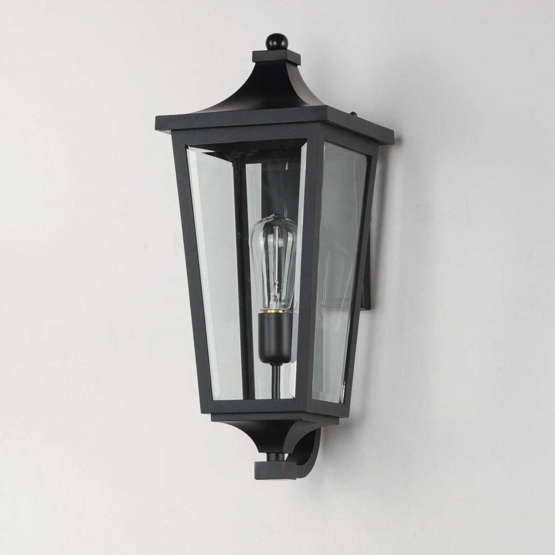 Sutton Place VX 1-Light Outdoor Sconce 460233 by Studio M Lighting – lifestyle