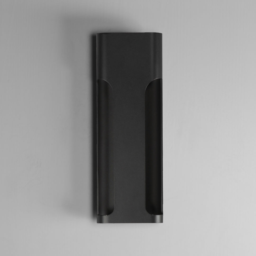 Maglev 18" LED Outdoor Wall Lamp by Studio M Lighting – lifestyle