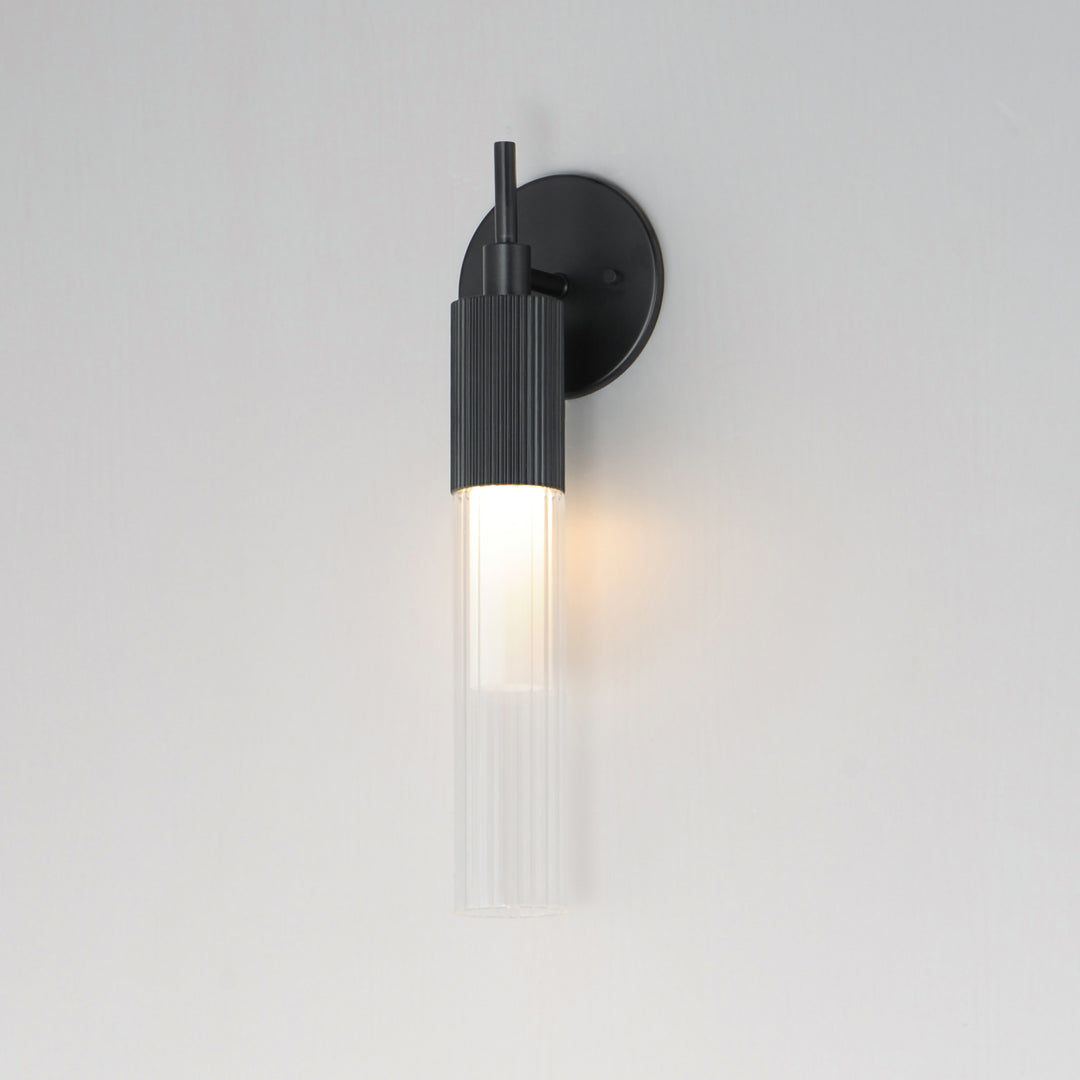 Reeds LED Sconce by Studio M Lighting – lifestyle