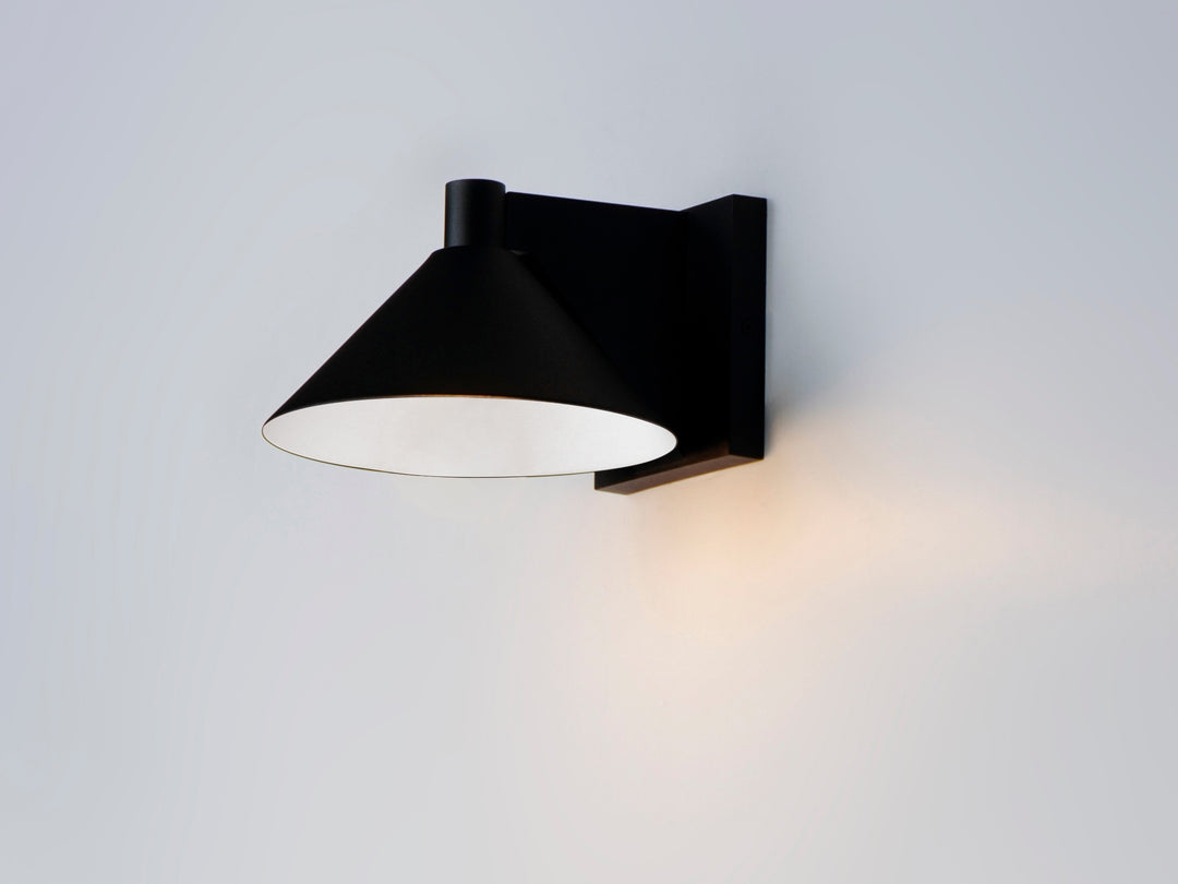 Conoid LED Conoid Medium LED Outdoor Wall Sconce by Studio M Lighting – lifestyle
