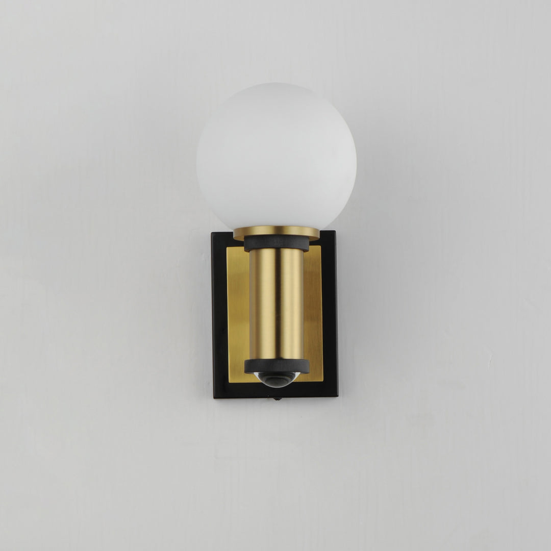 San Simeon 2-Light LED Wall Sconce by Studio M Lighting – lifestyle