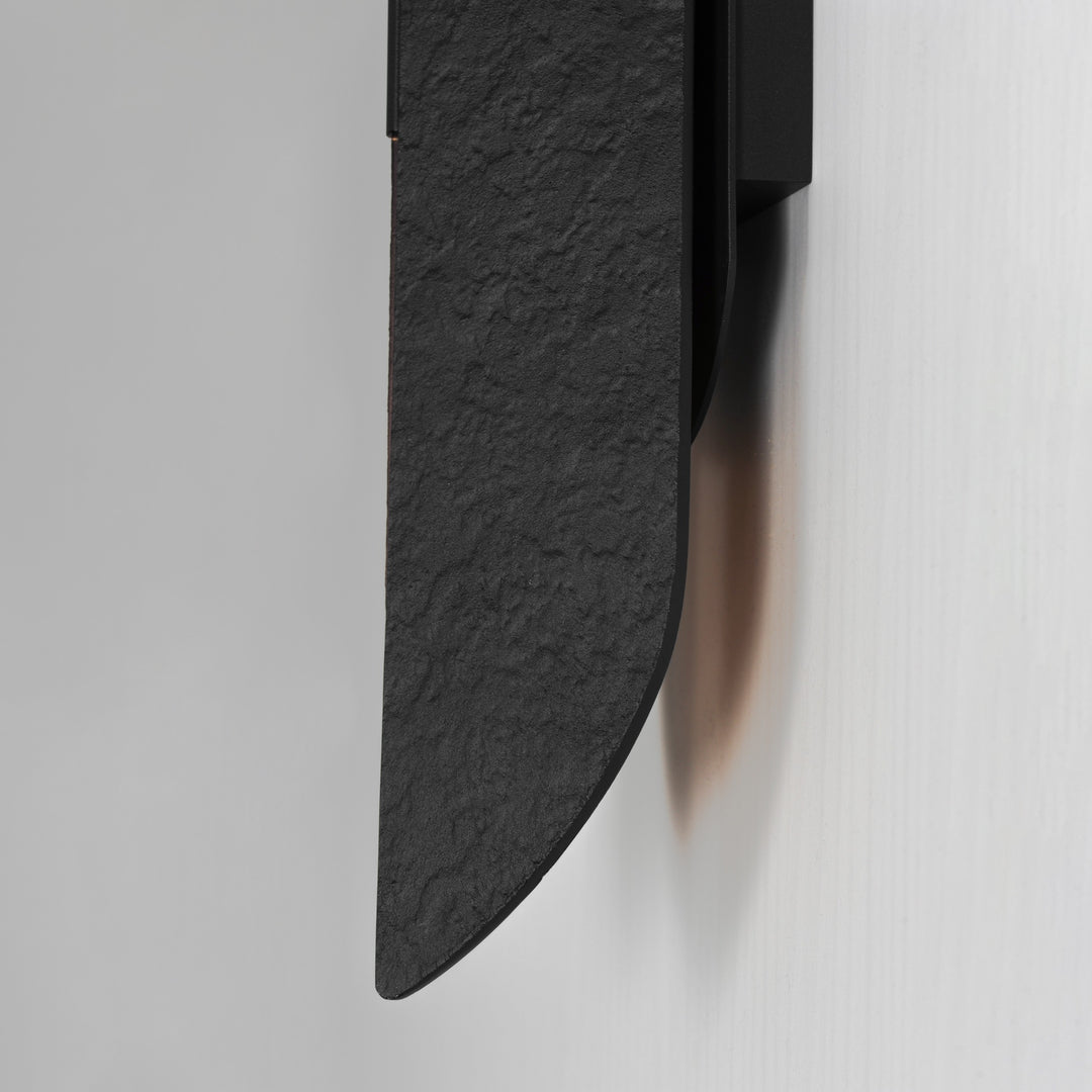Tectonic 22 Outdoor LED Sconce by Studio M Lighting – lifestyle