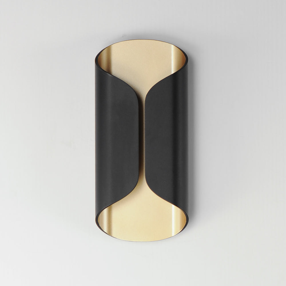 Folio 14" LED Outdoor Wall Lamp by Studio M Lighting – lifestyle