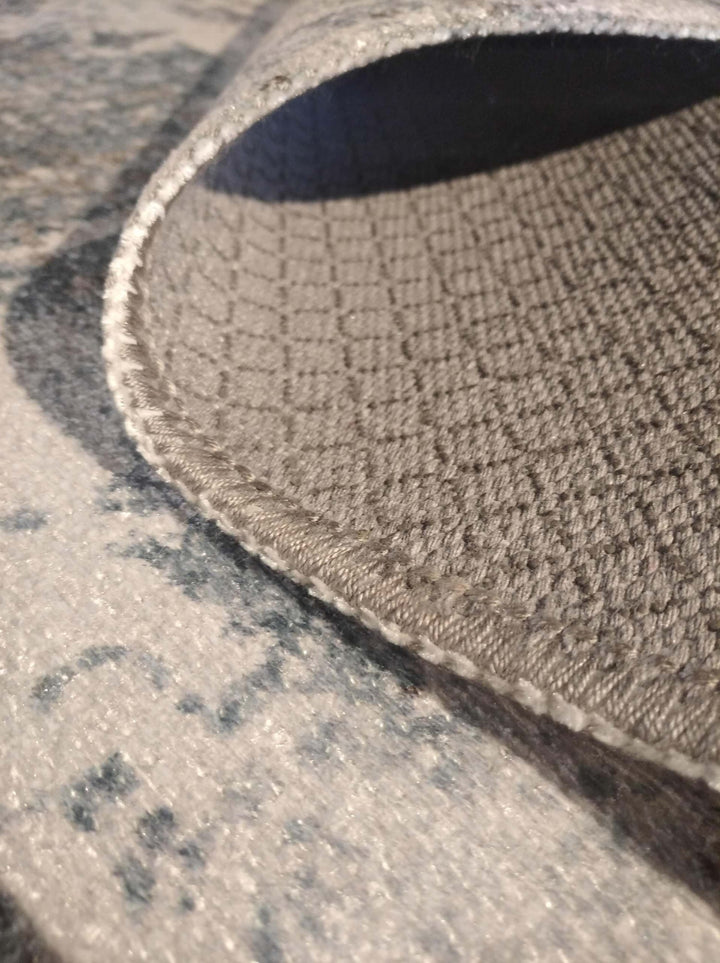 Goldy Rug by Whiteline Modern Living – lifestyle