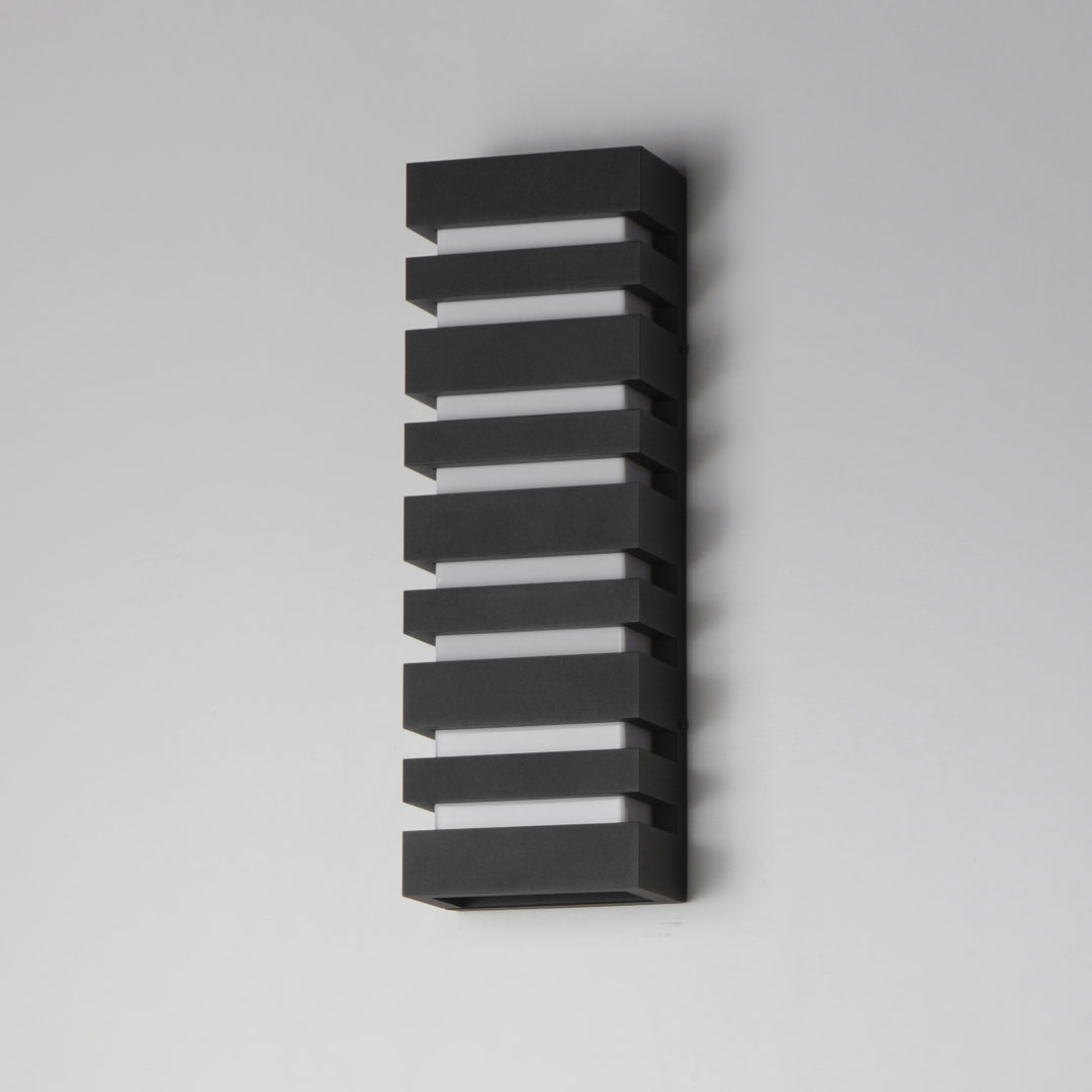 Keyes 20 LED Outdoor Wall Sconce by Studio M Lighting – lifestyle