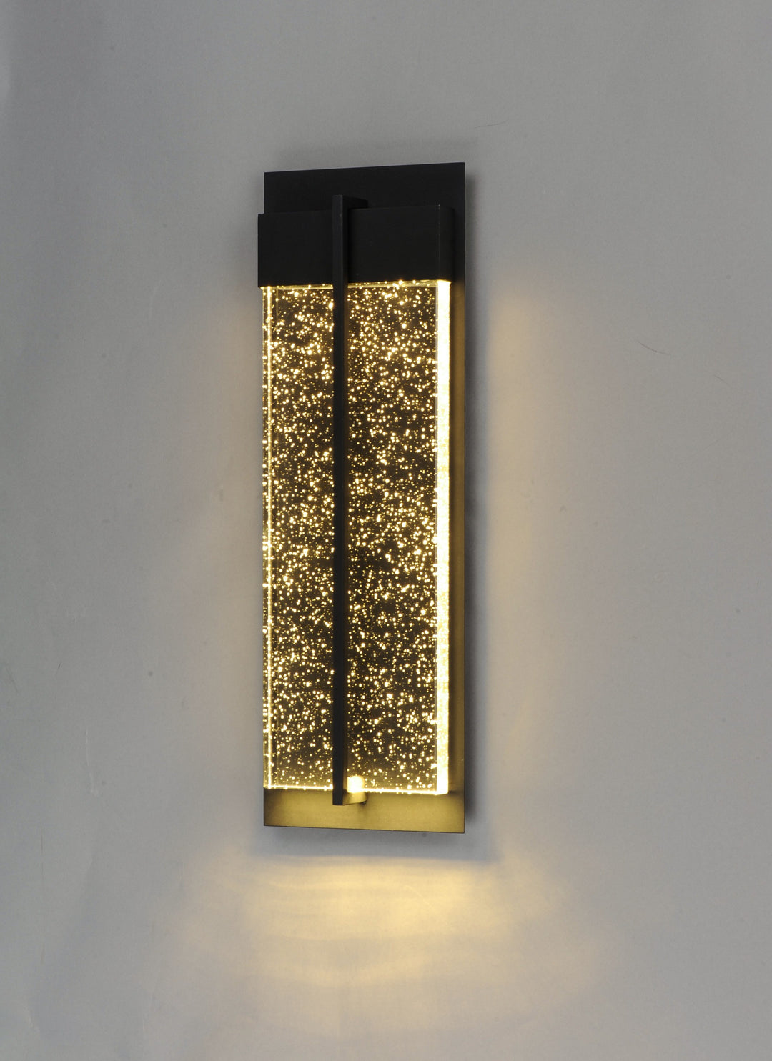 Cascade LED Outdoor Wall Sconce 566194 by Studio M Lighting – lifestyle