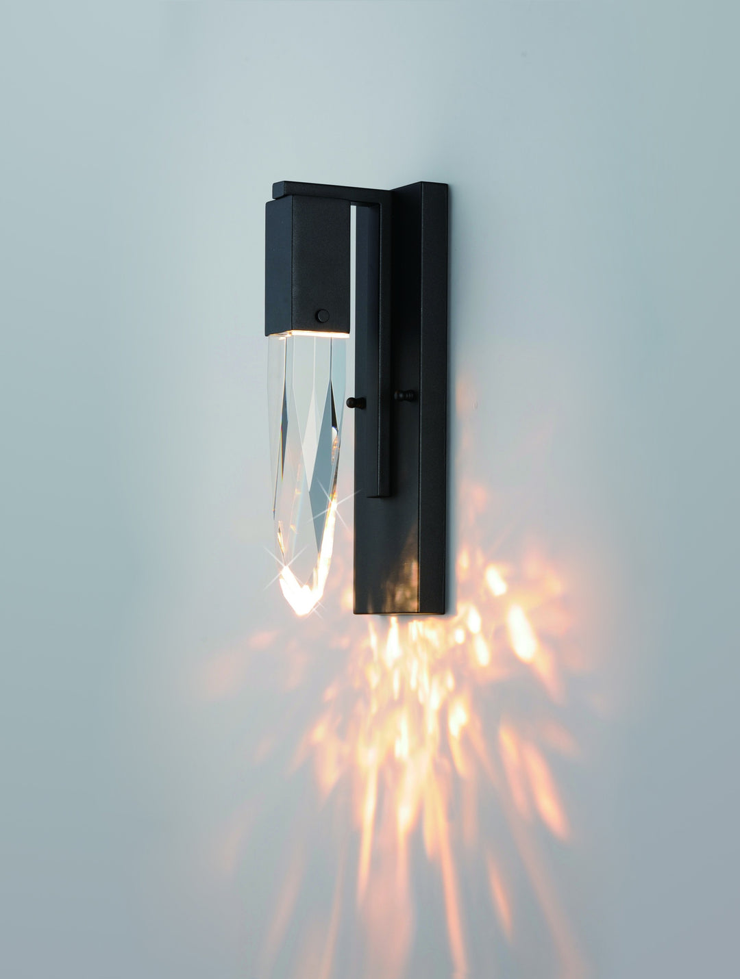 Quartz LED Wall Sconce by Studio M Lighting – lifestyle