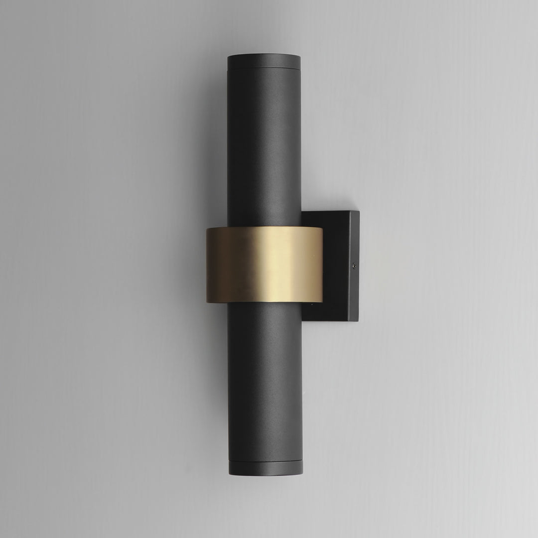 Reveal Outdoor Reveal Large LED Outdoor Wall Sconce by Studio M Lighting – lifestyle