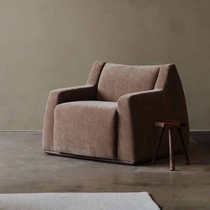 Pira Accent Chair
