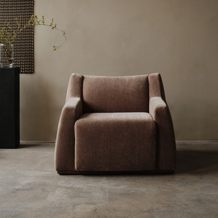 Pira Accent Chair