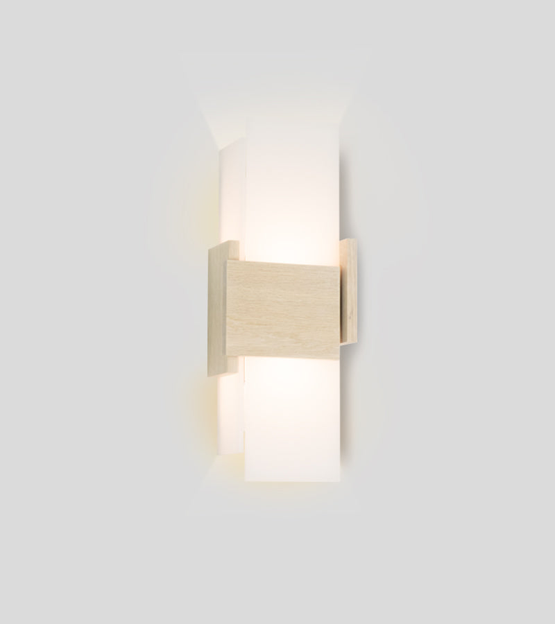 Acuo LED Sconce Cerno