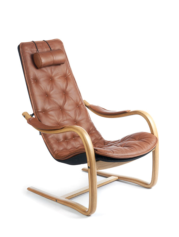 Bravo Flex Chair by Conform — oak cantilever, Western Cognac leather (conform.se)