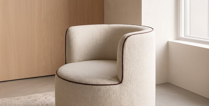 Cil Chair by Punt – lifestyle