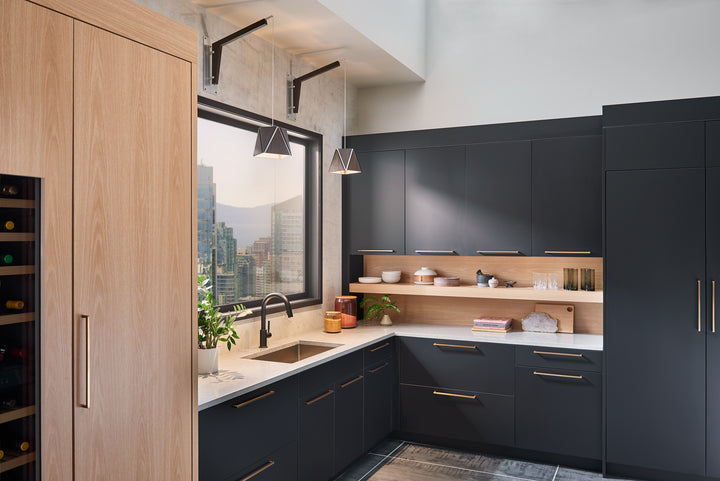 Calx Pendant by Cerno Pendants Cerno