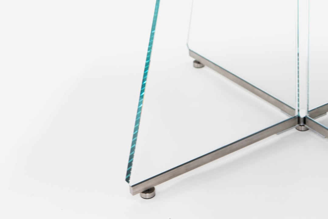 Sospeso Carrom Table by Impatia detail