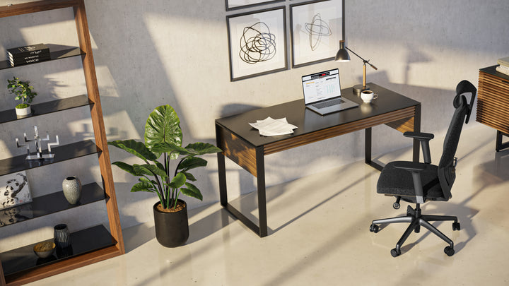 Corridor 6501 Desk lifestyle
