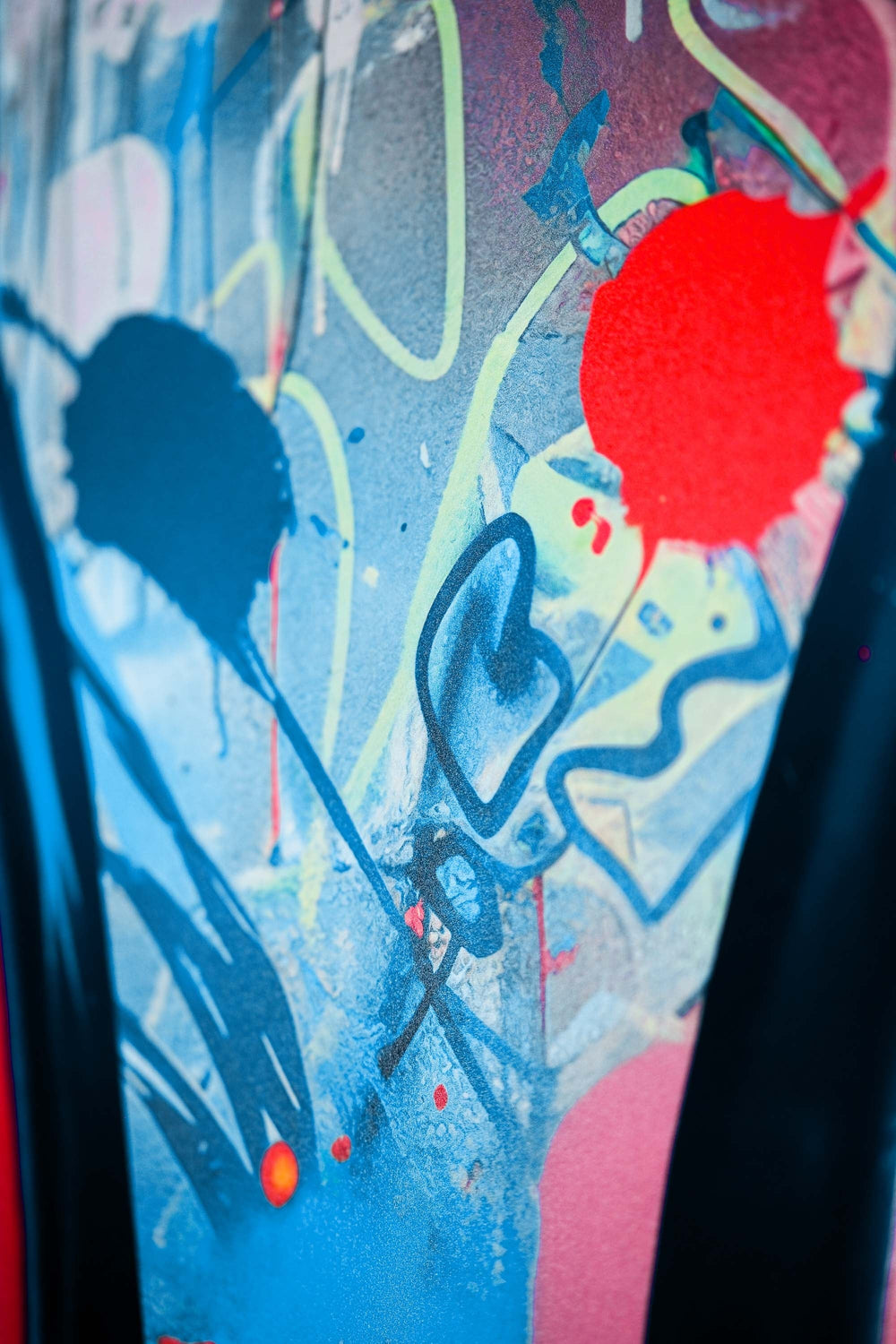 Urban Rebel Bot — 3D Haptic Embossed High-Gloss Luxury Wall Art Insigne Art Design