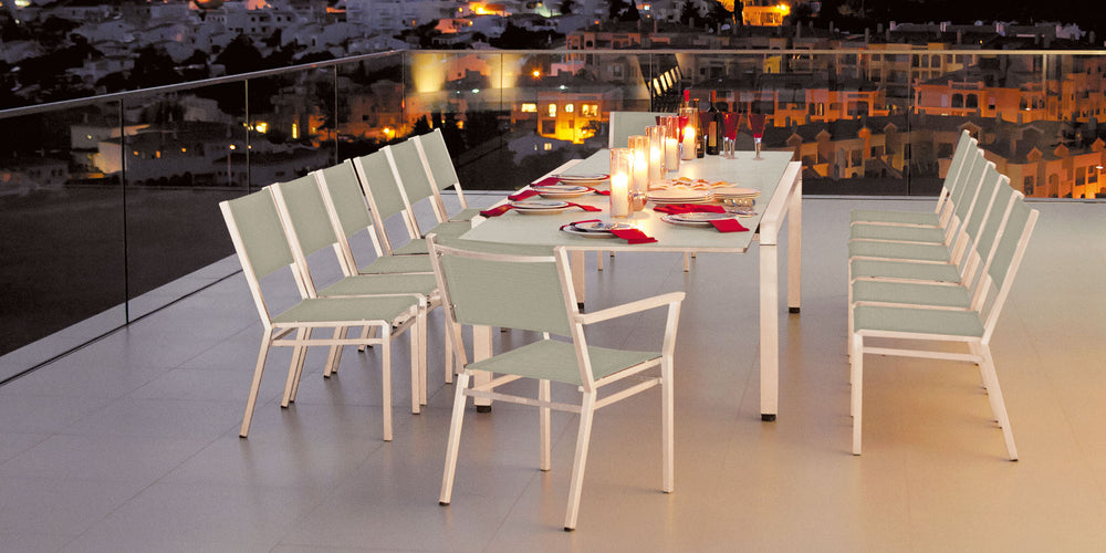 Equinox Table 180 Round by Barlow Tyrie – Equinox collection lifestyle