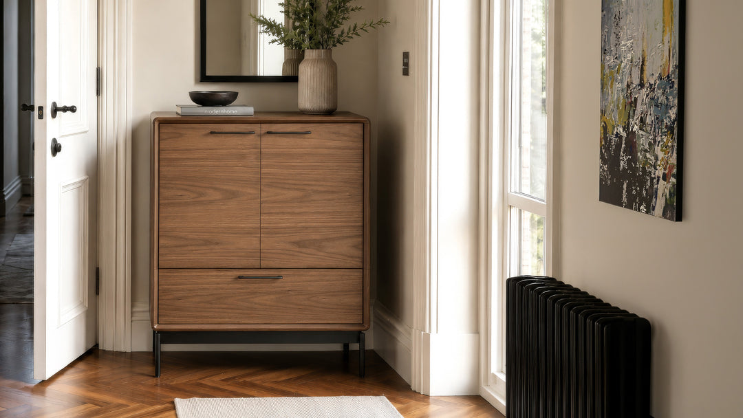 LINQ 7585 Entry Cabinet lifestyle