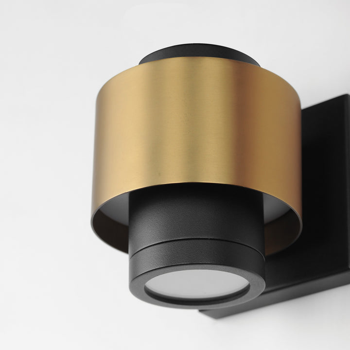 Reveal Outdoor Reveal Small LED Outdoor Wall Sconce by Studio M Lighting – lifestyle