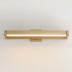 Braque 23 LED Picture Light by Studio M Lighting – lifestyle