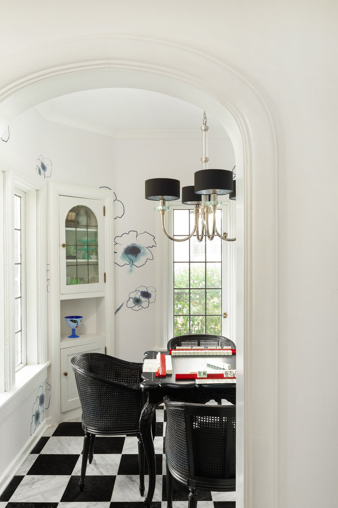 Manhattan 4-Light Chandelier by Studio M Lighting – lifestyle