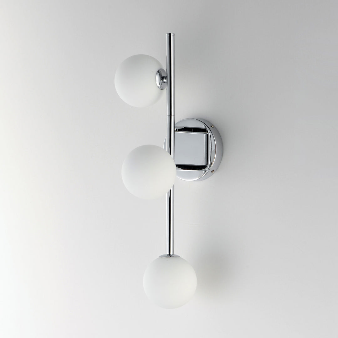 Contour 3-Light Wall Sconce by Studio M Lighting – lifestyle