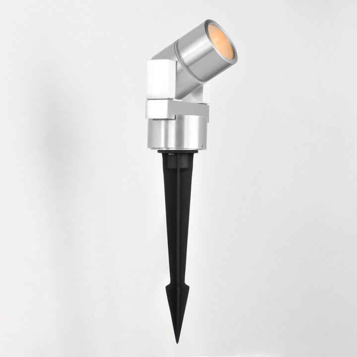 Alumilux Landscape LED Spot Light by ET2 Lighting, styled view 2