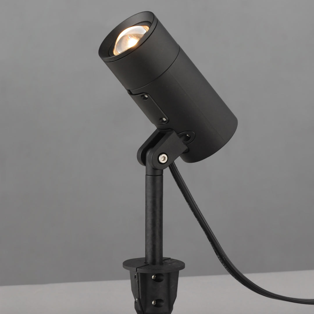 Alumilux Landscape: Spot Spot Light w CCT and Beam by ET2 Lighting, styled view 1