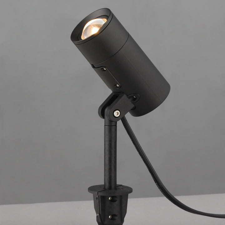 Alumilux Landscape: Spot Spot Light w CCT and Beam by ET2 Lighting, styled view 1