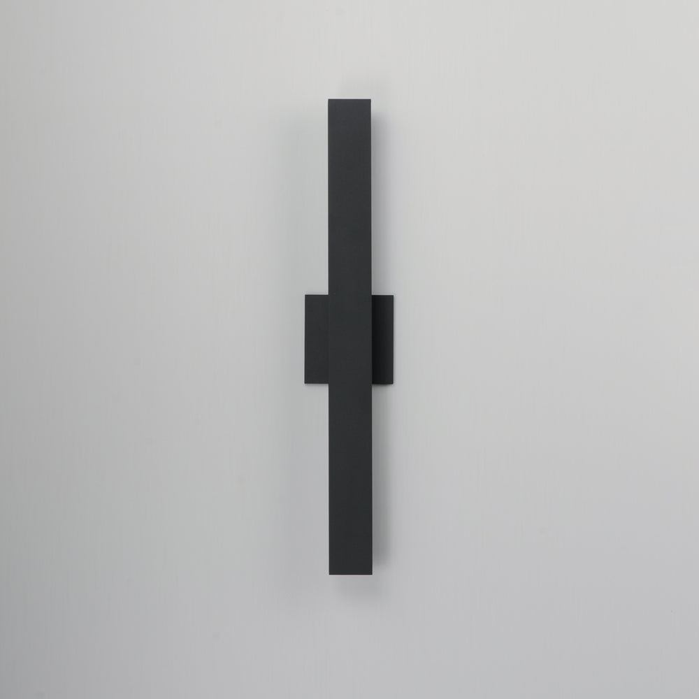 Alumilux: SideLine 24" LED Outdoor Wall Sconce by ET2 Lighting, styled view 1
