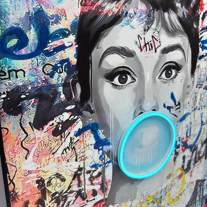 Audrey Hepburn Bubble Gum LED Painting by Interior Moderna - view 11