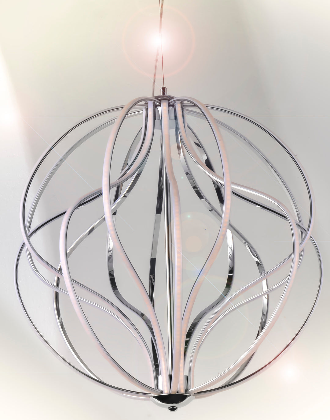 Aura 17" LED Pendant by ET2 Lighting, detail view 1