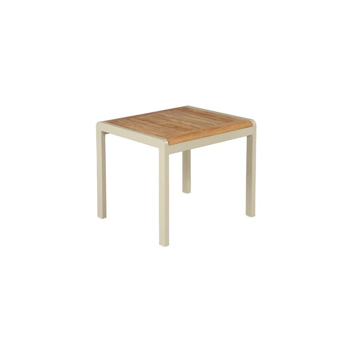 Aura Low Table 50 by Barlow Tyrie – Champagne