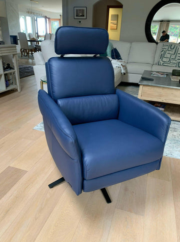 Aura Recliner With Hidden Headrest Recliners Himolla