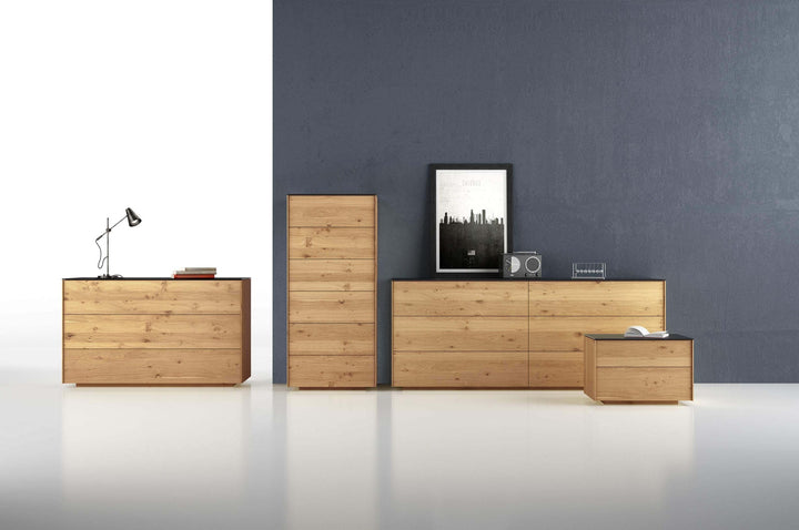 Avita Narrow Chest — lifestyle collection setting