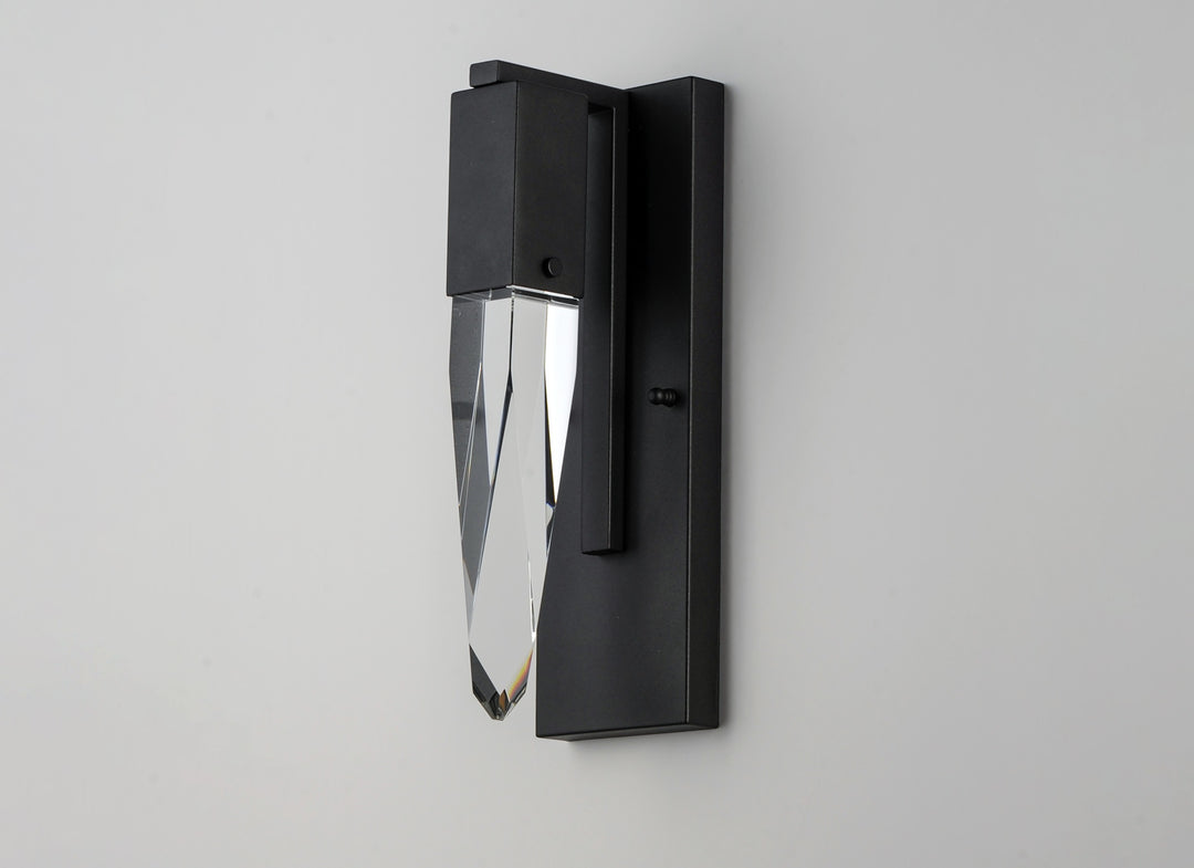 Quartz LED Wall Sconce by Studio M Lighting – lifestyle