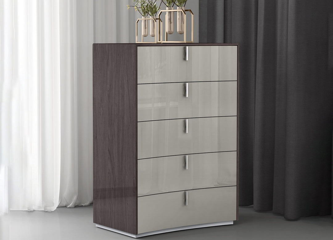 Berlin Chest Drawers by Whiteline Modern Living – lifestyle
