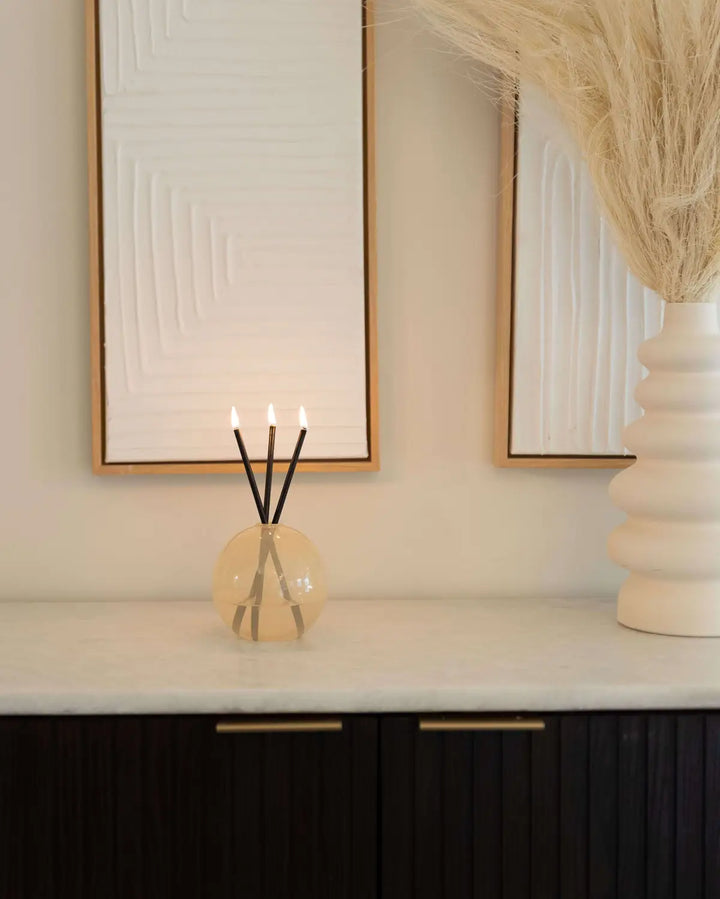 Neva Candle Set — Black / Pampas — lifestyle