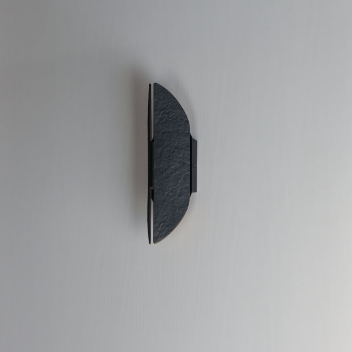 Tectonic 14 Outdoor LED Sconce by Studio M Lighting – lifestyle